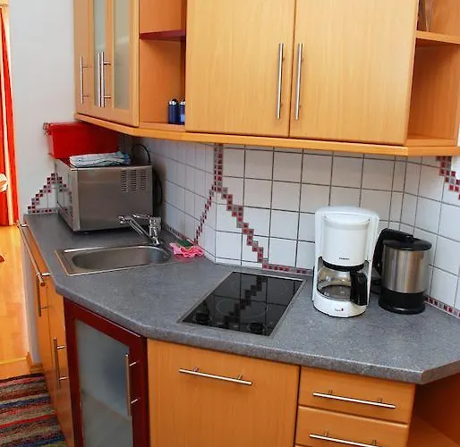 Wassertheurer アパート